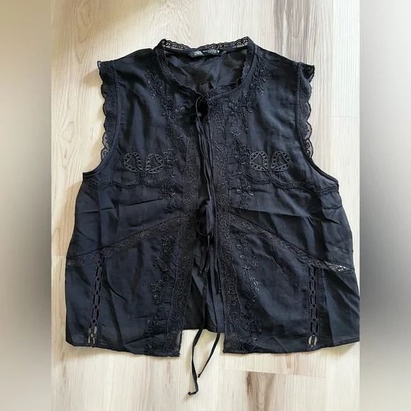 ZARA Embroidered Black Sleeveless Ties Vest Top Small - Picture 1 of 3